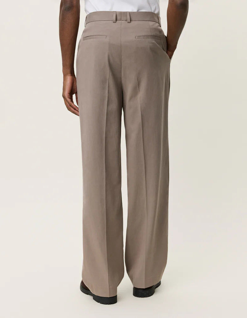 REECE PLEATED TWILL SUIT PANTS