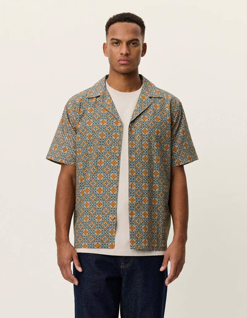 LUKAS ARABESQUE AOP SS SHIRT