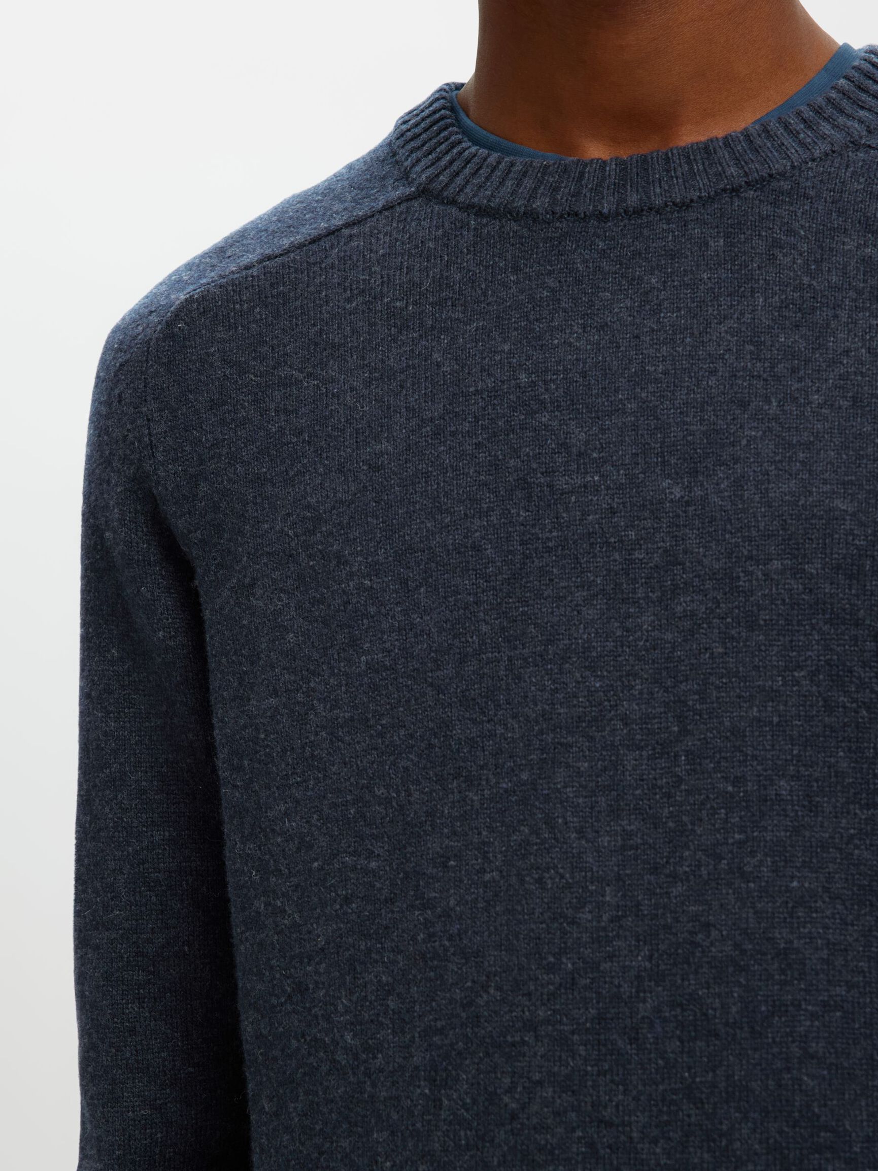 RAI KNIT CREW NECK
