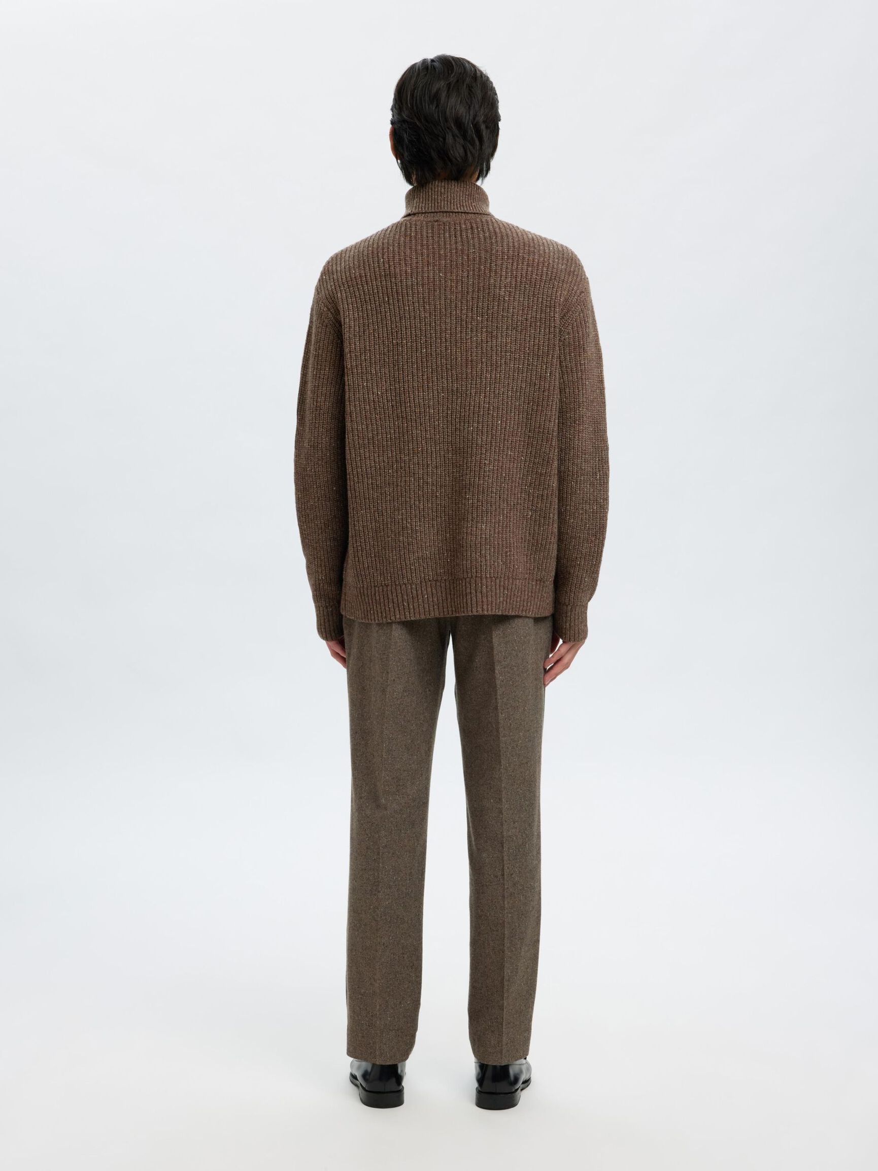 LAND KNIT ROLL NECK