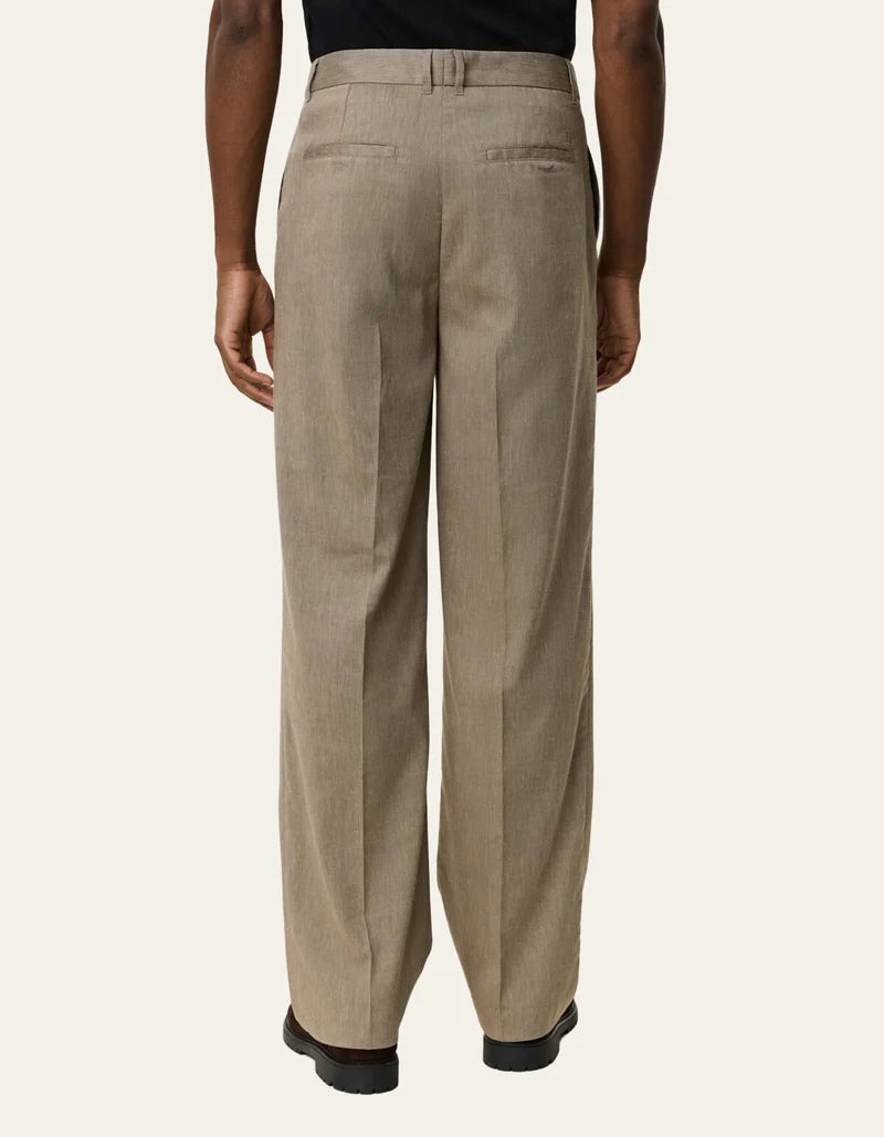 REECE PLEATED SLUB SUIT PANTS
