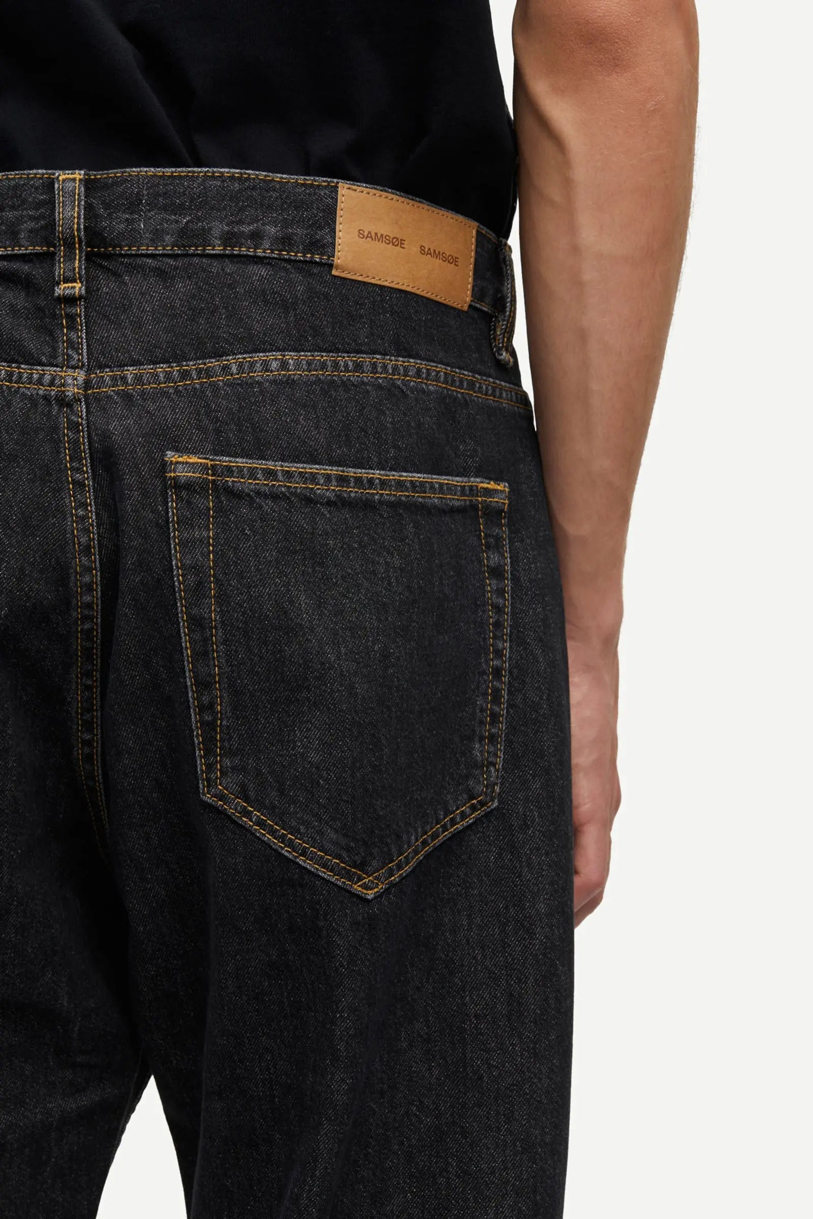 SAEDDIE JEANS