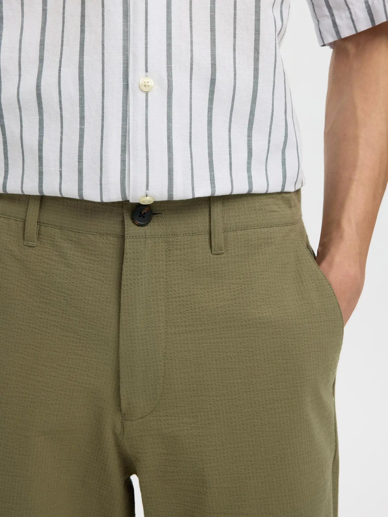 KARL SEERSUCKER SHORTS