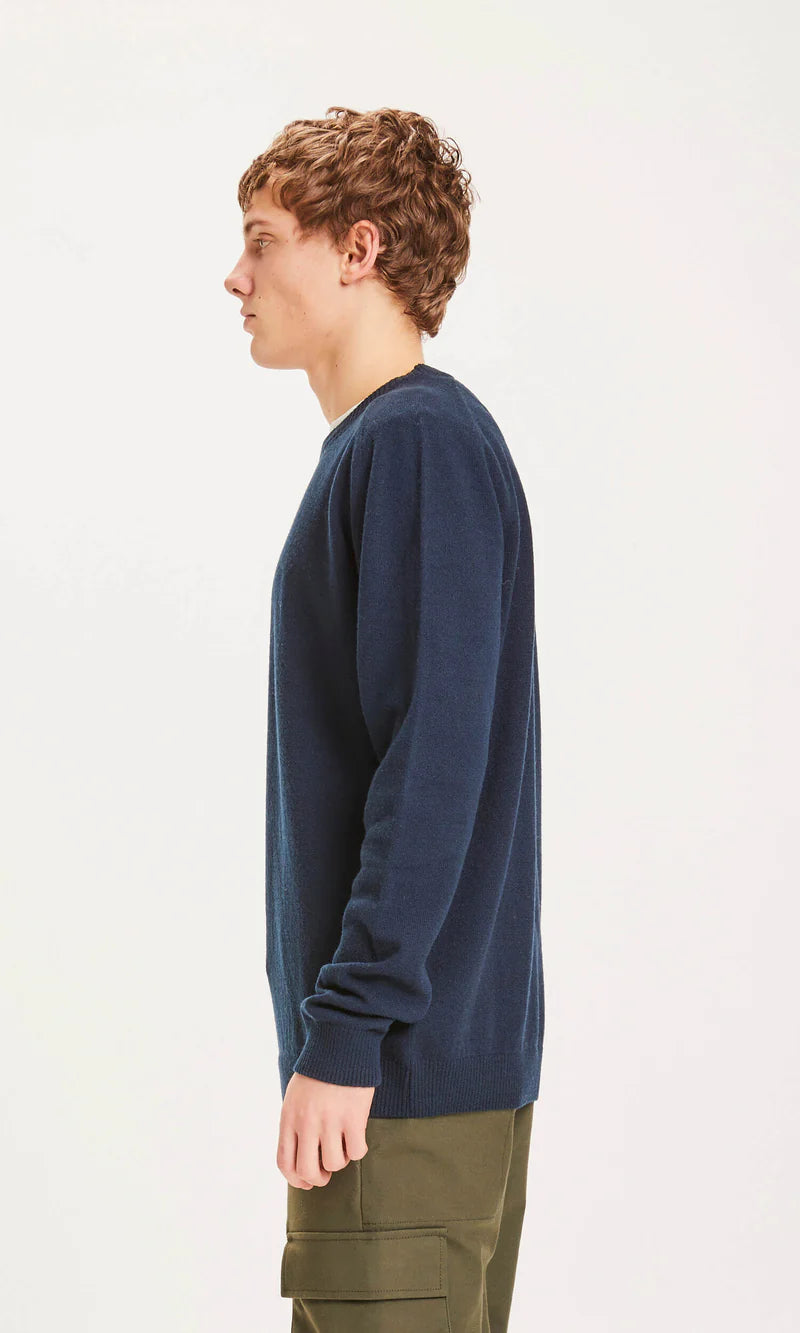 BASIC O-NECK KNIT