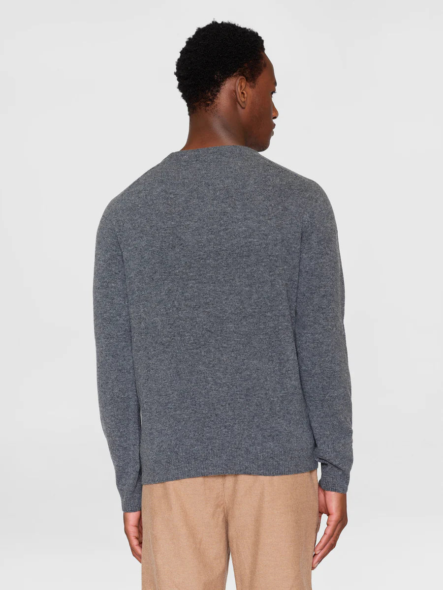 BASIC O-NECK KNIT
