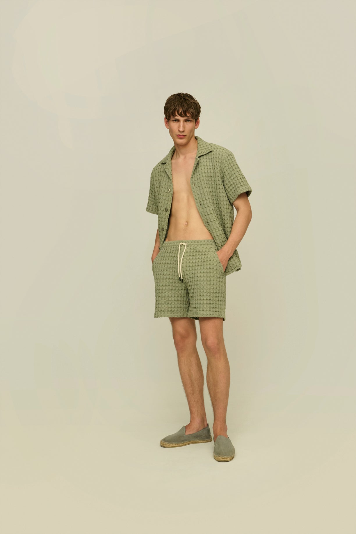 DUSTY GREEN PORTO WAFFLE SHORTS