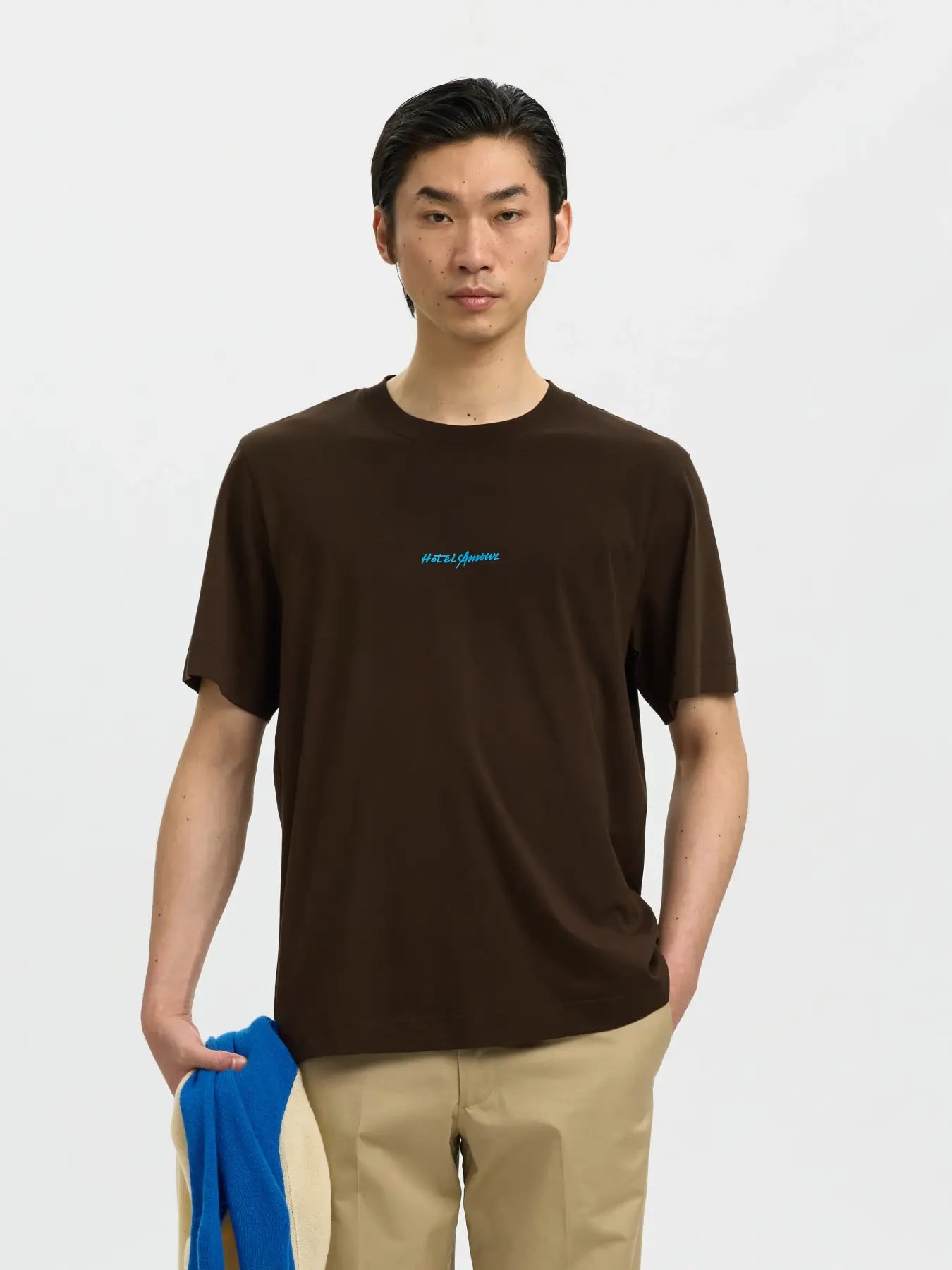 HELIAS TEE X HOTEL AMOUR