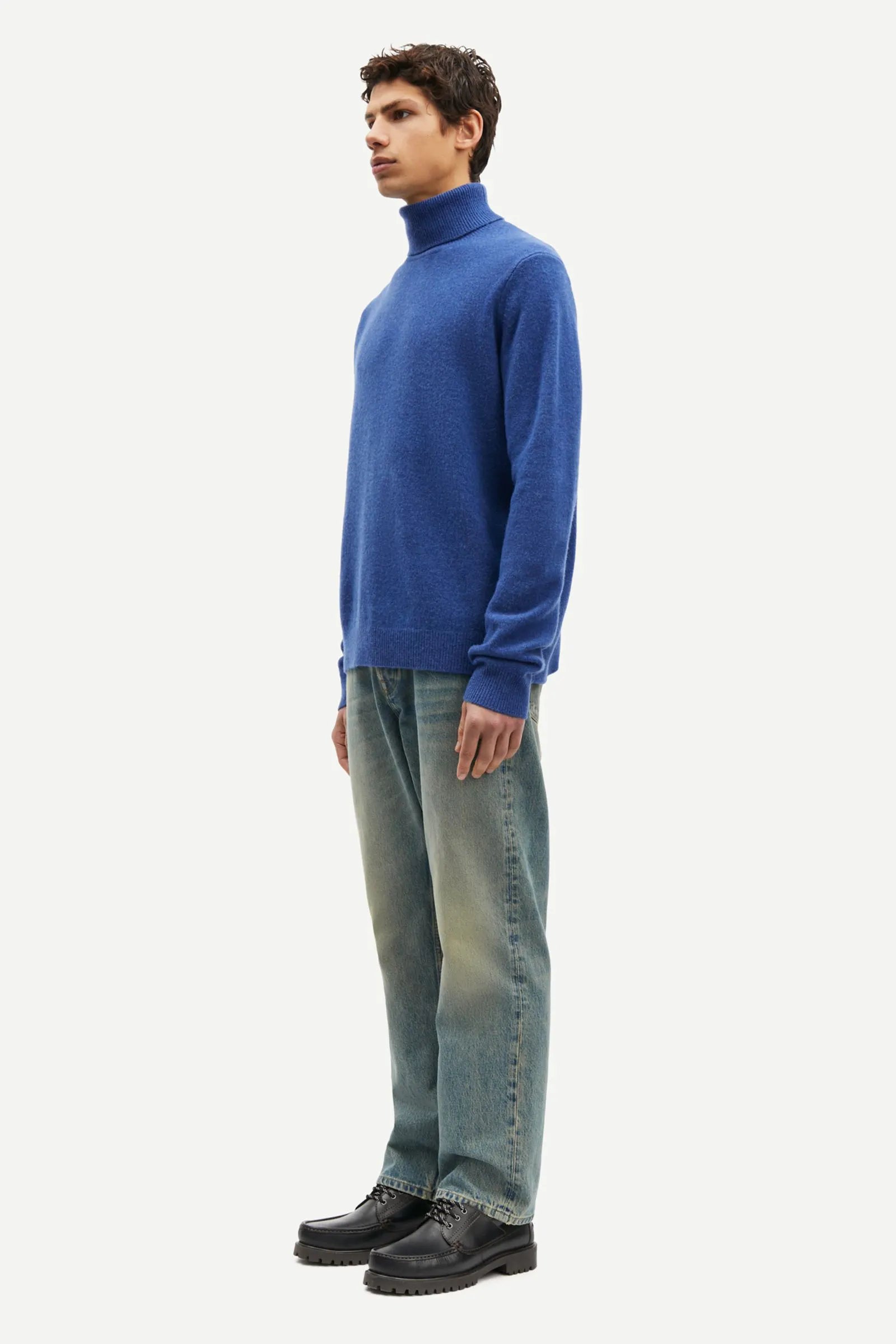 ISAK KNIT TURTLENECK