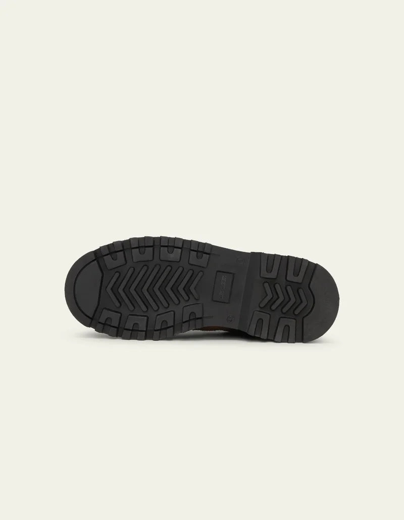HAIRY SUEDE LOW HIKING BOOT