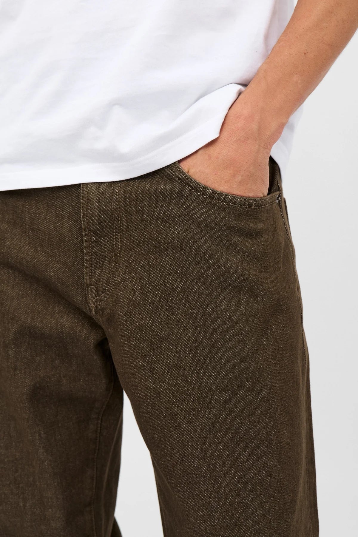 AKJONAS DYED JEANS