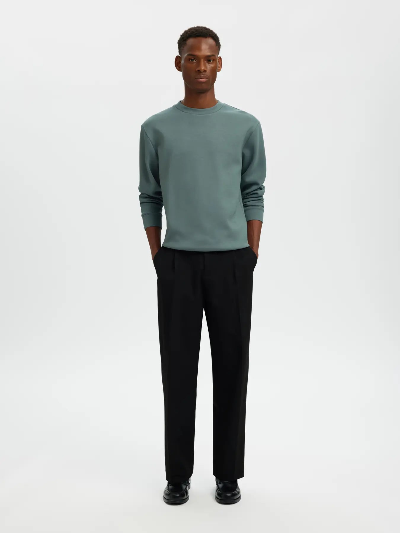 FINN FLEX LOOSE PANTS