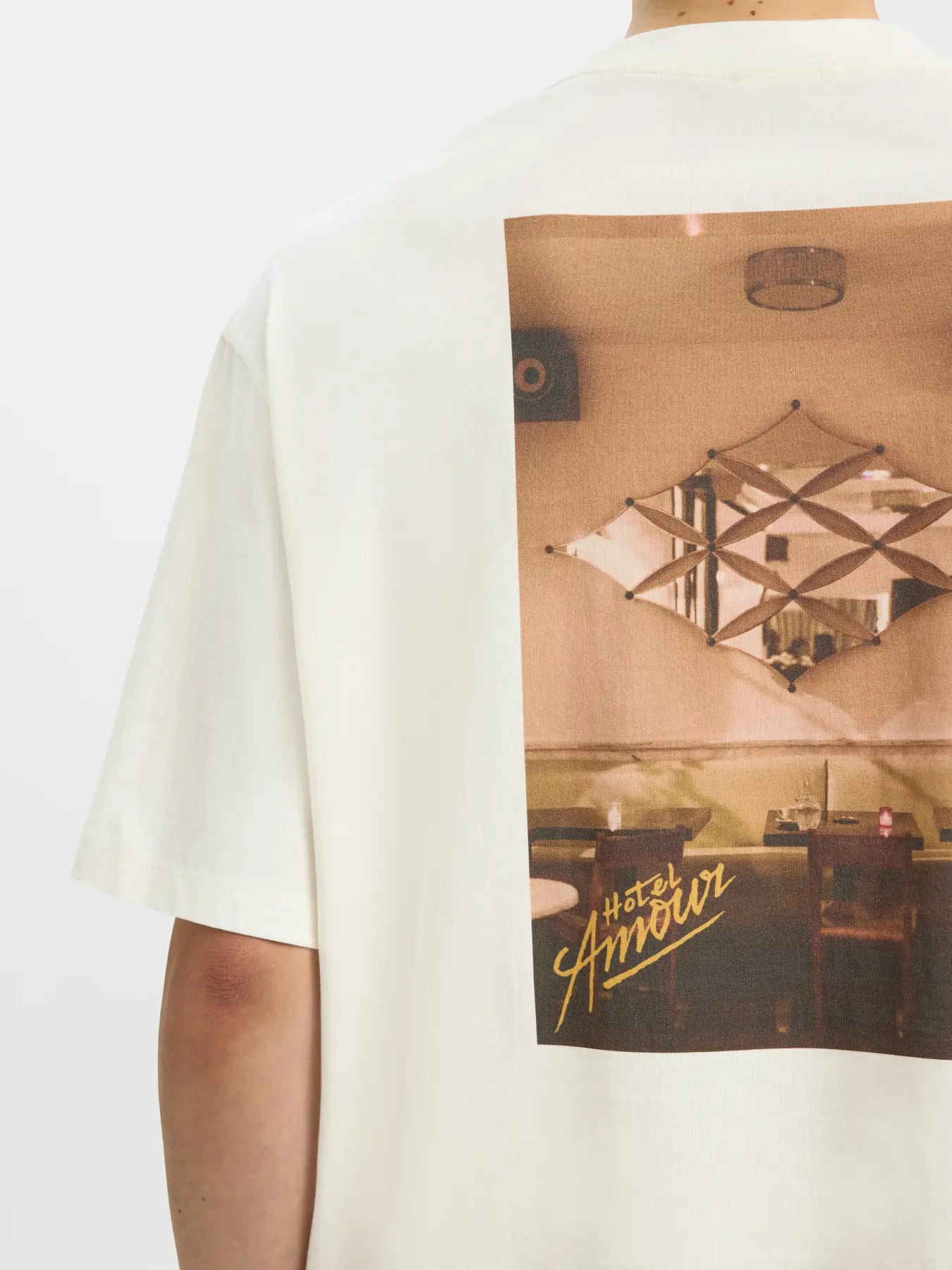 ASPEN TEE X HOTEL AMOUR