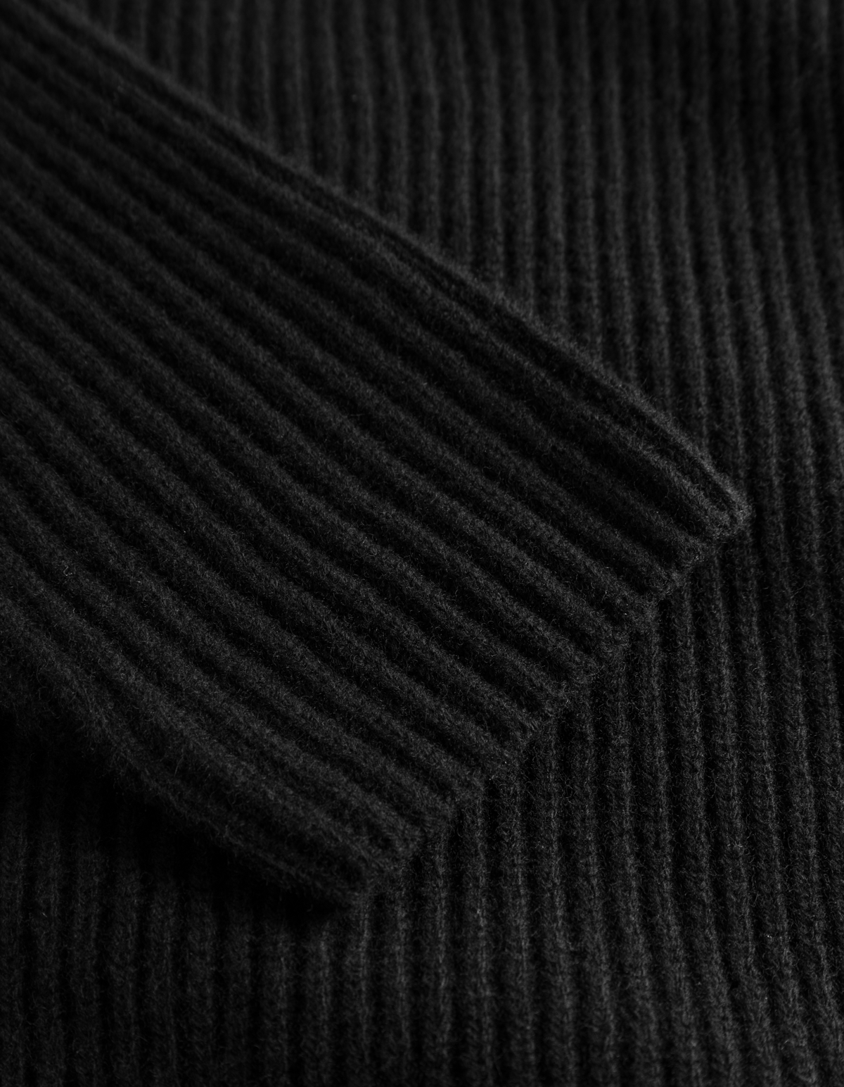 EDDIE WOOL ROLLNECK KNIT