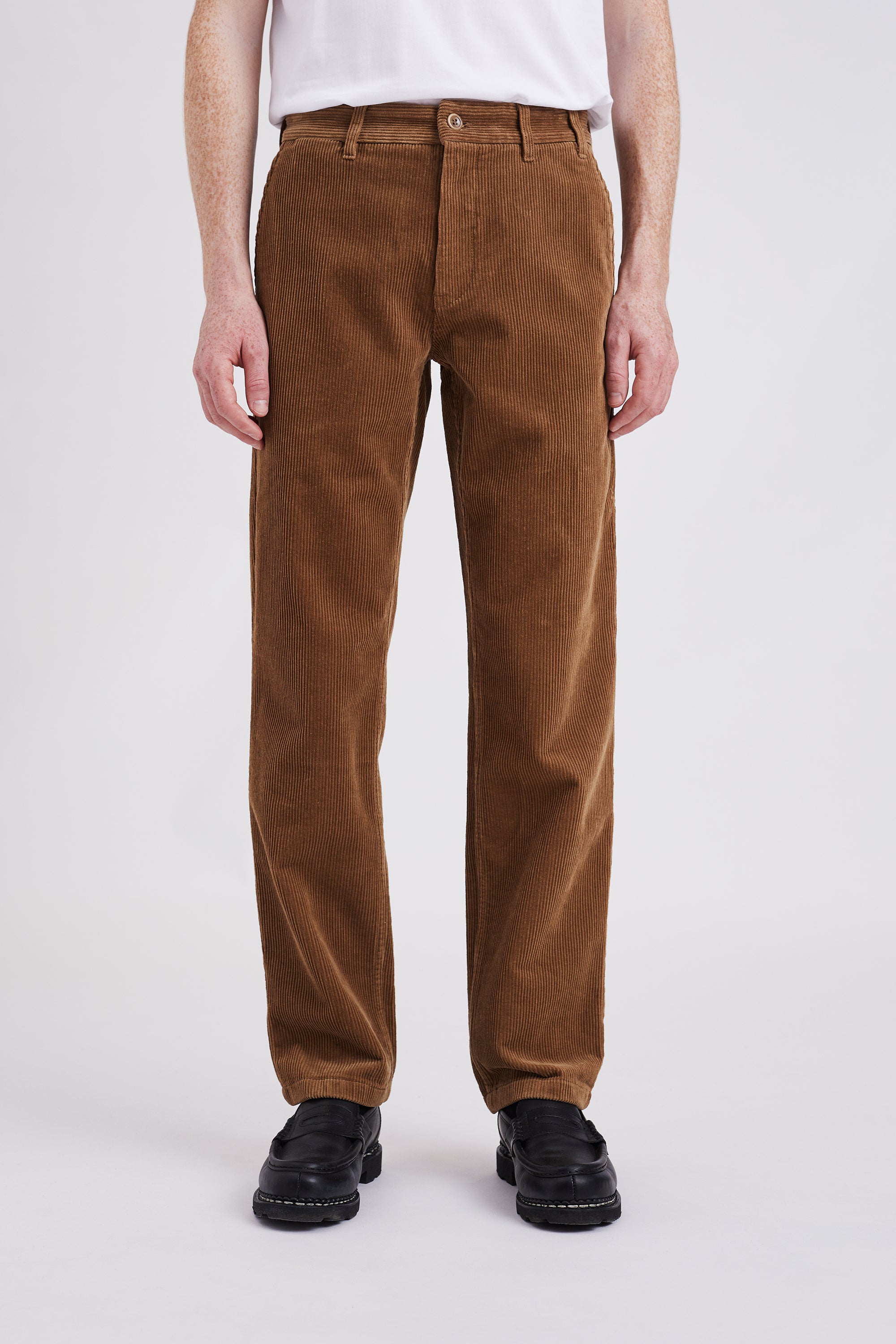 AROS REGULAR WIDE CORDUROY CHINO