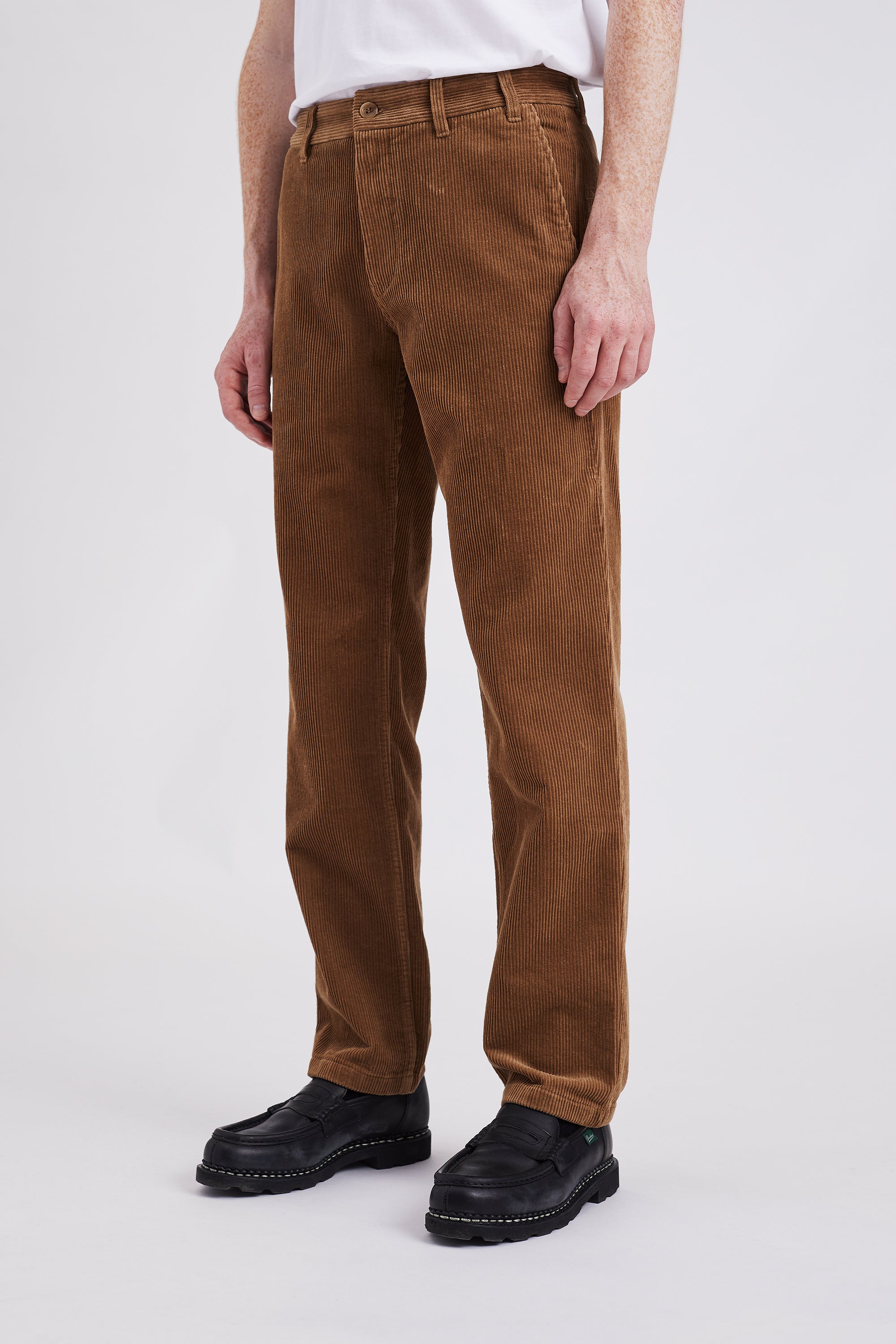 AROS REGULAR WIDE CORDUROY CHINO