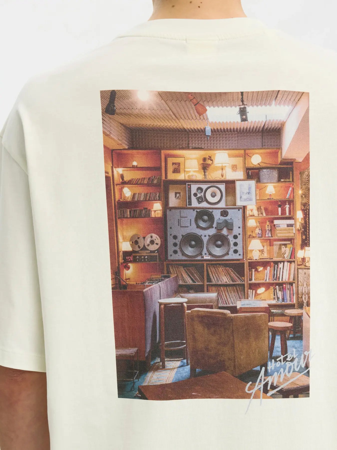 ASPEN TEE X HOTEL AMOUR