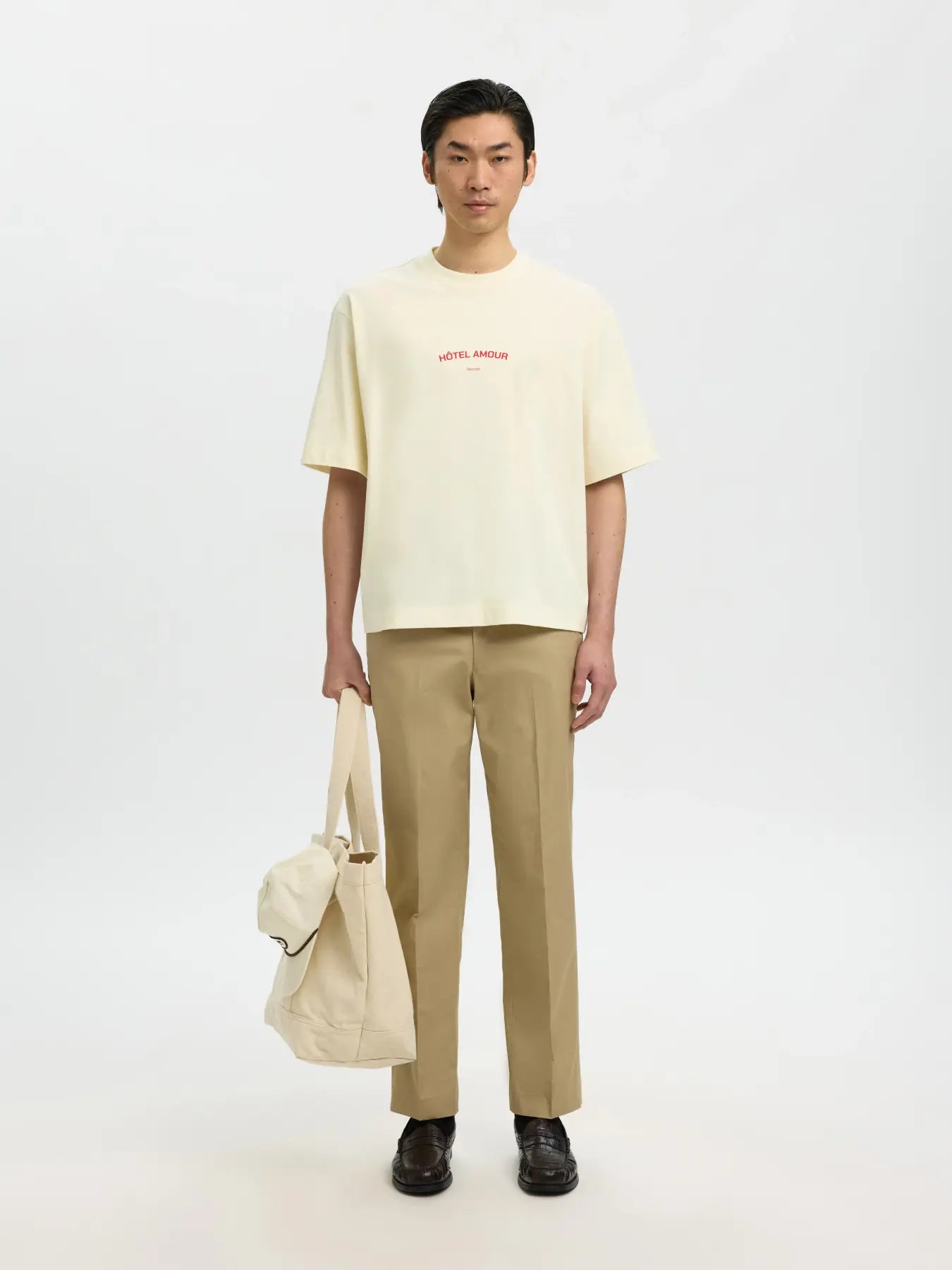 LIAM BOXY TEE X HOTEL AMOUR