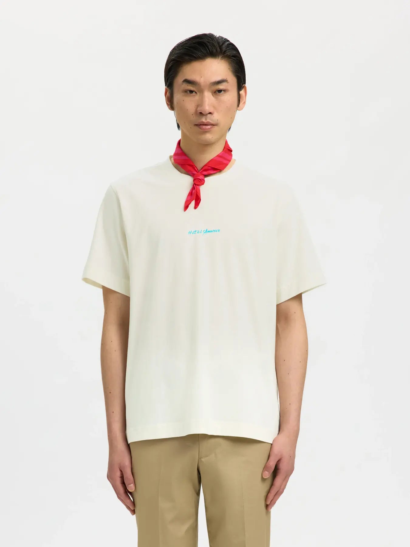 HELIAS TEE X HOTEL AMOUR