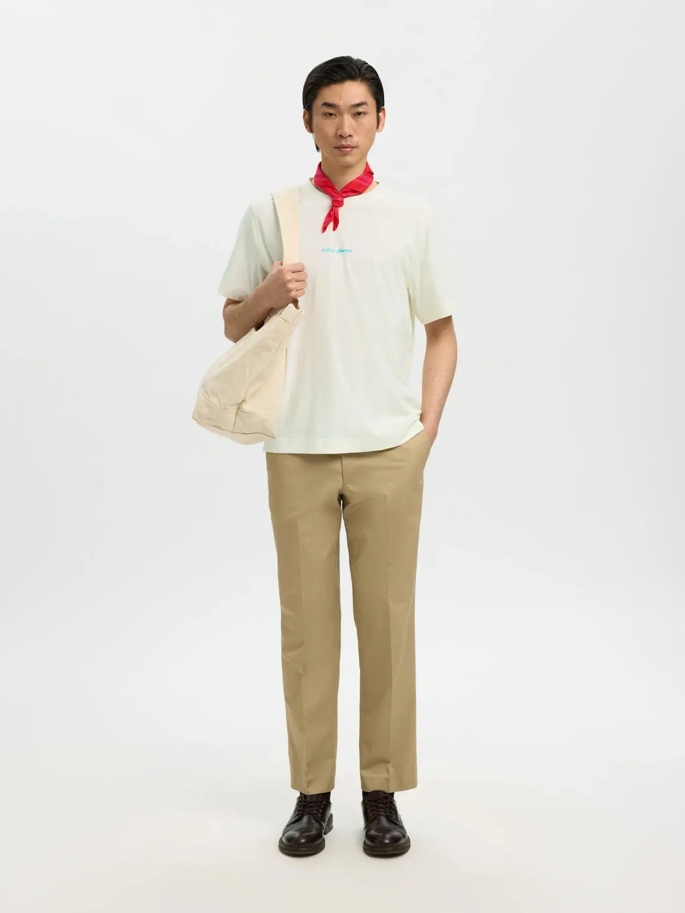 HELIAS TEE X HOTEL AMOUR